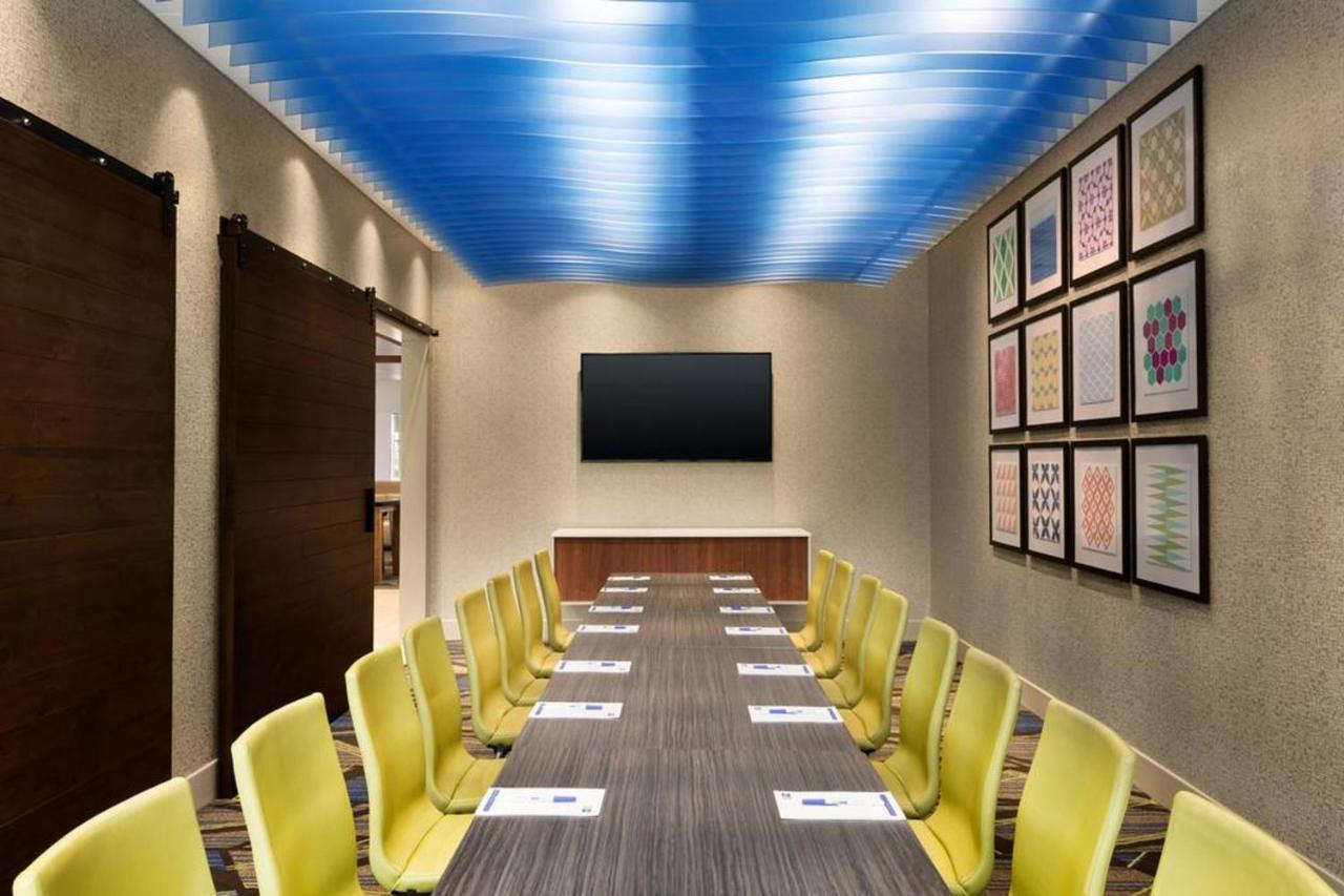 Holiday Inn Express & Suites - Lindale By Ihg المظهر الخارجي الصورة