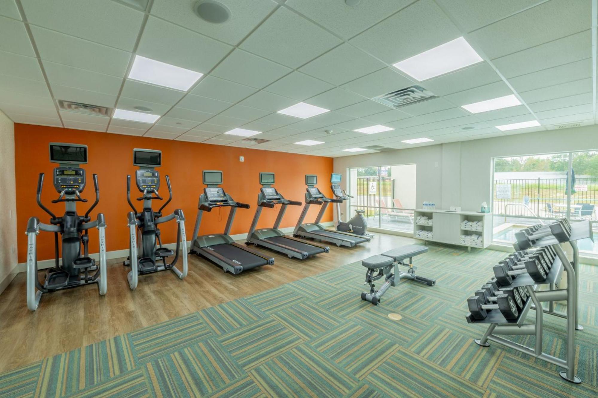 Holiday Inn Express & Suites - Lindale By Ihg المظهر الخارجي الصورة